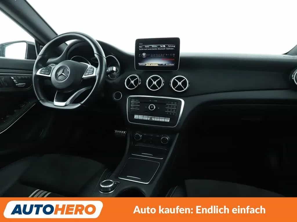Mercedes-Benz CLA-Class 220 Shooting Brake 4Matic AMG Line Aut.*NAVI 12/2018-photo-12