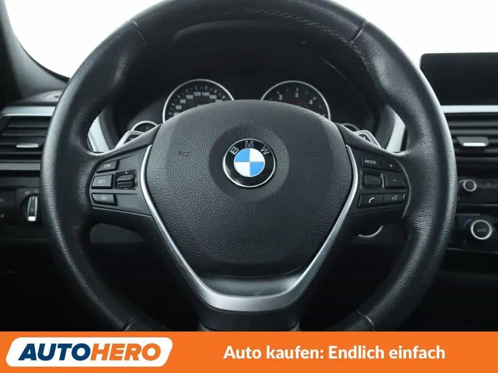 BMW 320 3er 320d M Sport Aut.*NAVI*HUD*LED*TEMPO*PDC* 12/2017-photo-18