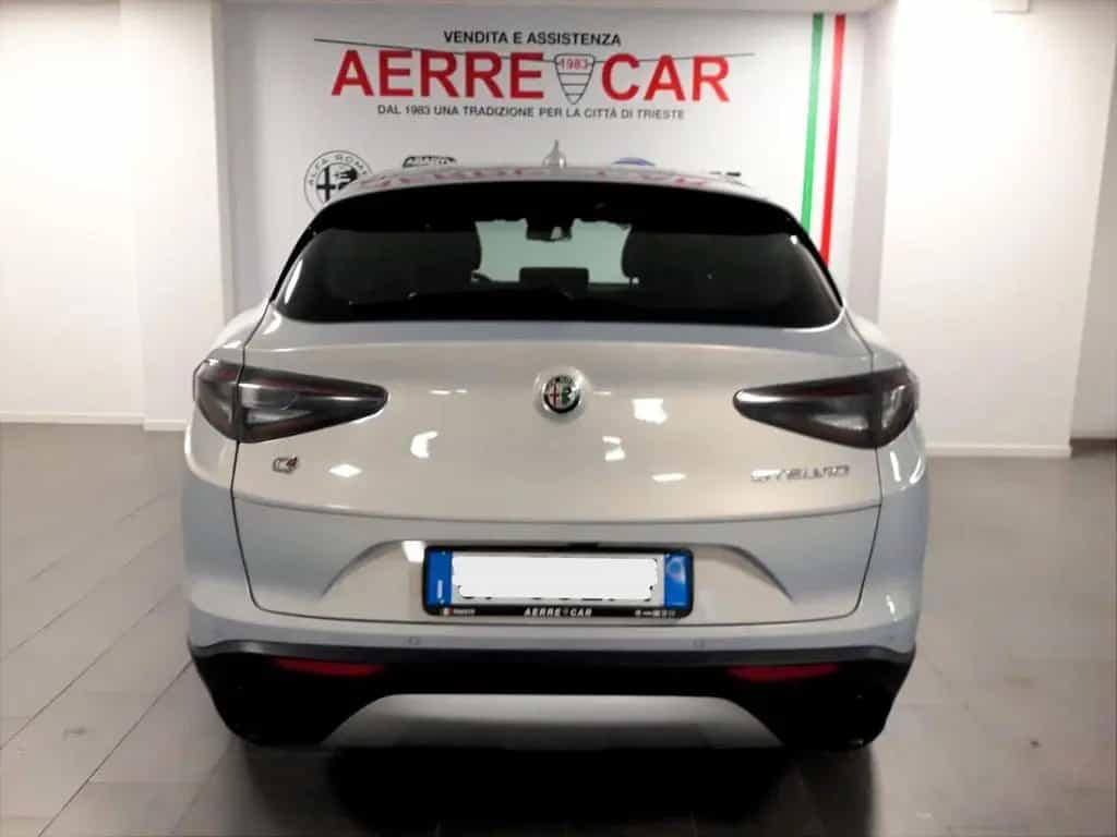 Alfa Romeo Stelvio 2.2 Turbodiesel 210 CV AT8 Q4 05/2023-photo-4