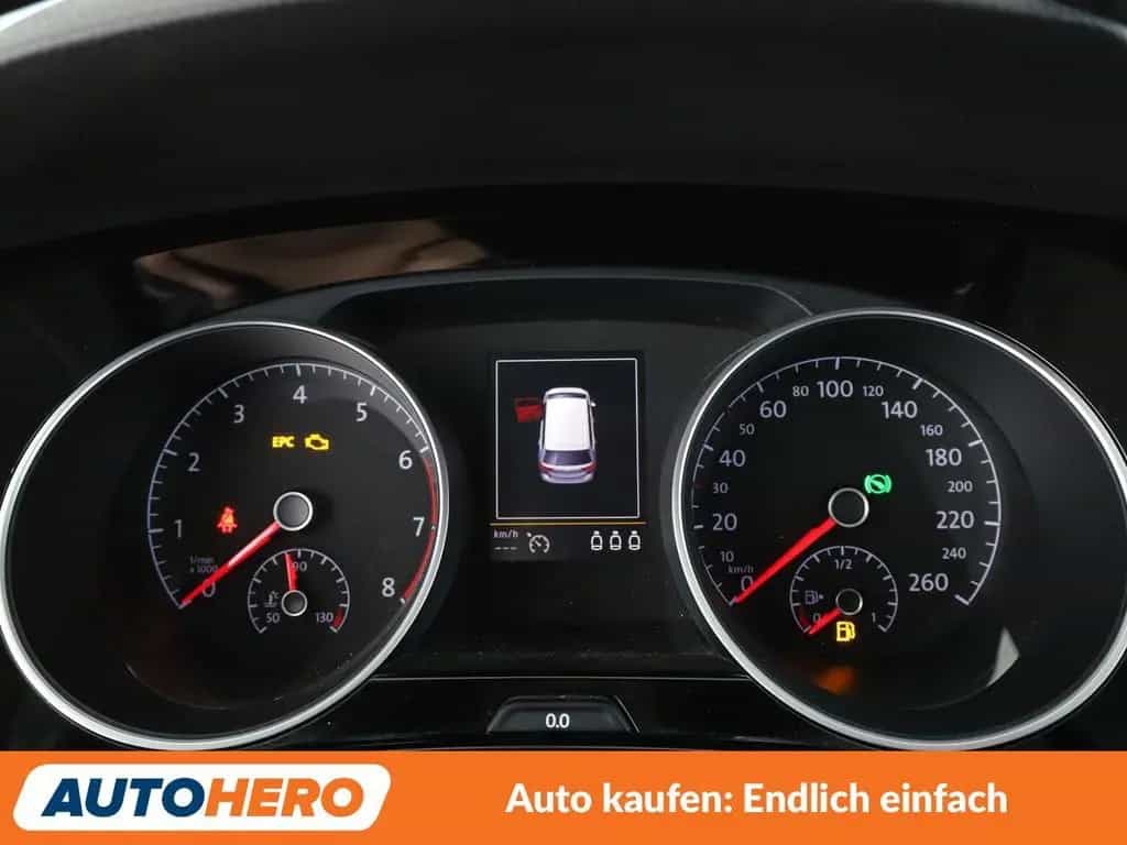 Volkswagen 1.8 TSI Highline BlueMotion Aut.*AHK*NAV*ACC*CAM 06/2016-photo-17