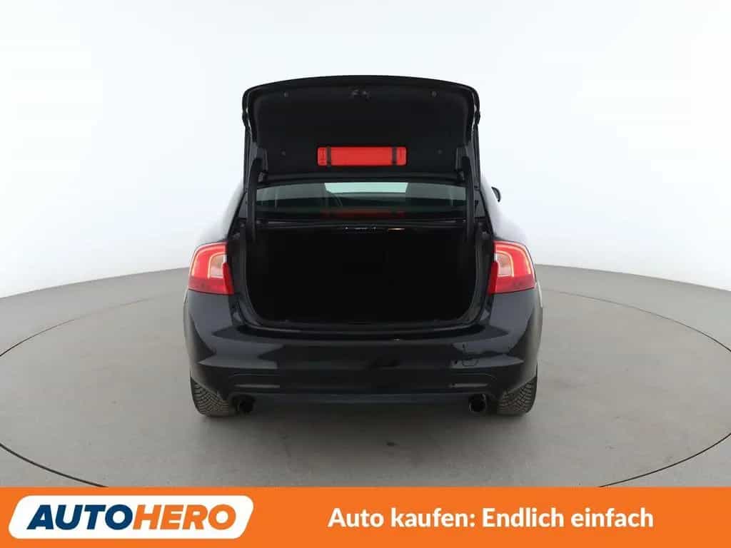 Volvo S60 1.5 Momentum Aut.*NAV*XENON*TEMP*PDC*SHZ*ALU* 03/2016-photo-16