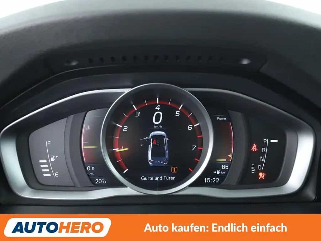 Volvo S60 1.5 Momentum Aut.*NAV*XENON*TEMP*PDC*SHZ*ALU* 03/2016-photo-19
