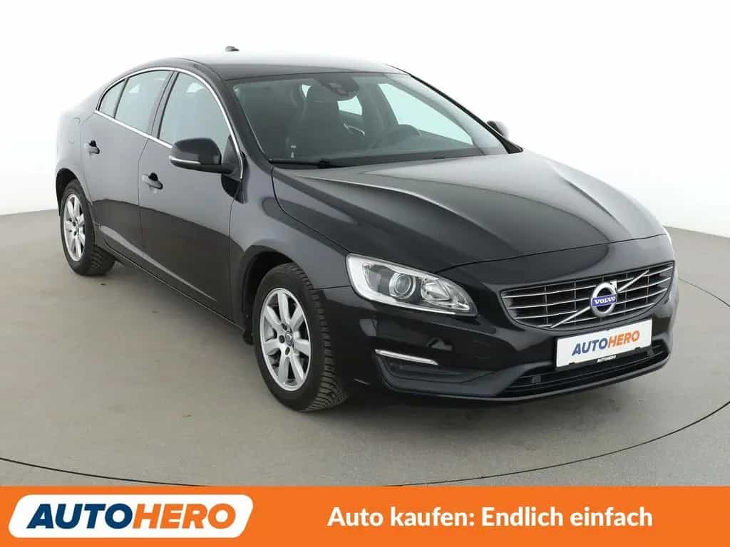 Volvo S60 1.5 Momentum Aut.*NAV*XENON*TEMP*PDC*SHZ*ALU* 03/2016-photo-7