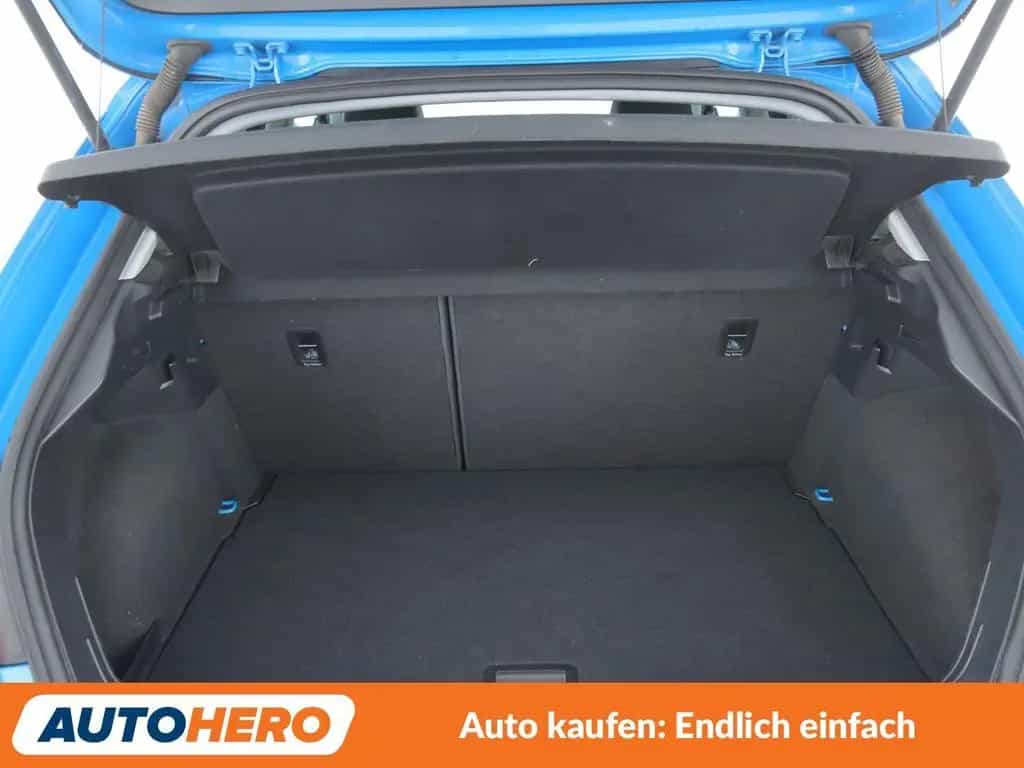 Audi A1 Sportback 40 TFSI S Line Aut.*NAVI*VC*LED* 04/2019-photo-17