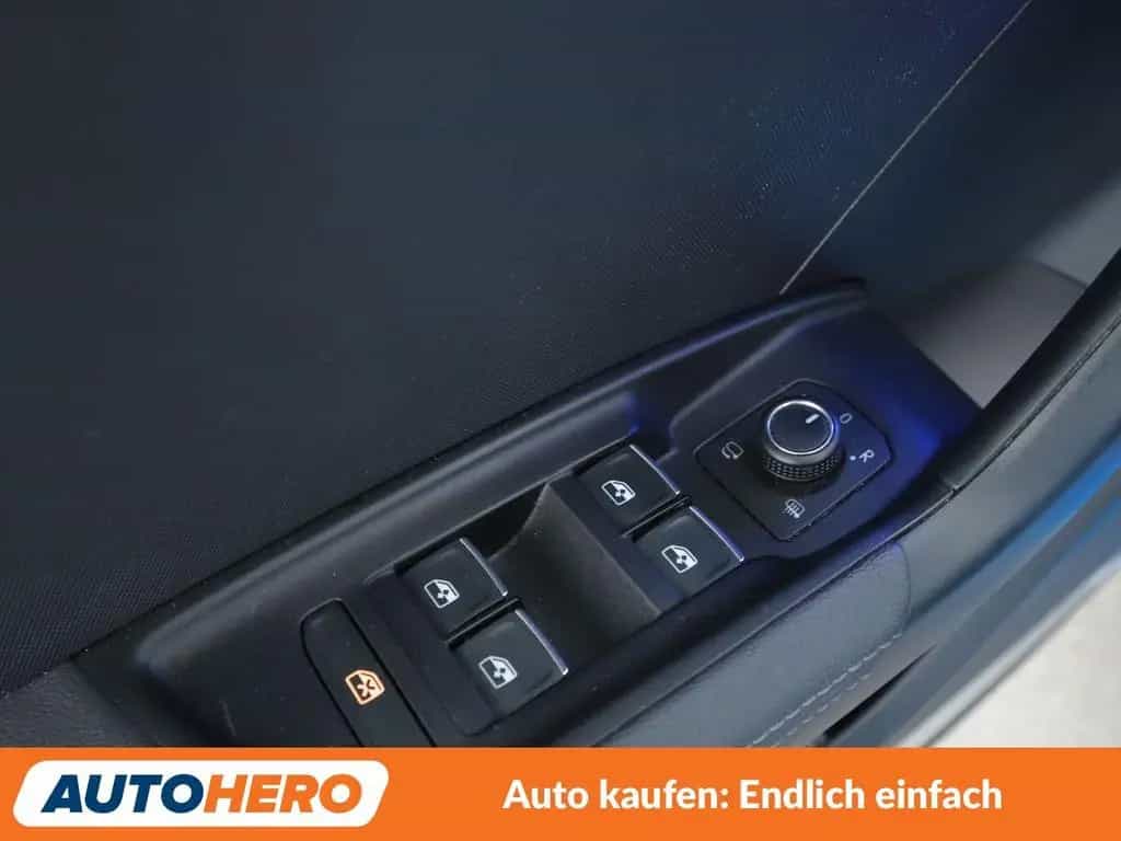 Audi A1 Sportback 40 TFSI S Line Aut.*NAVI*VC*LED* 04/2019-photo-23