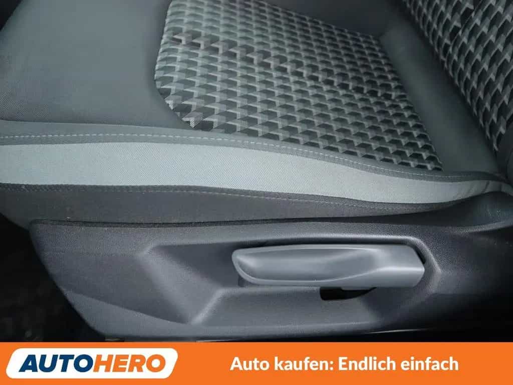 Audi A1 Sportback 40 TFSI S Line Aut.*NAVI*VC*LED* 04/2019-photo-24