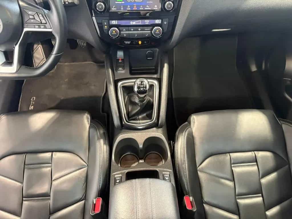 Nissan Qashqai 1.3 DIG-T Akari|360°|Pano|LED 03/2021-photo-11