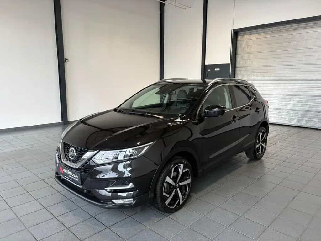 Nissan Qashqai 1.3 DIG-T Akari|360°|Pano|LED 03/2021-photo-2