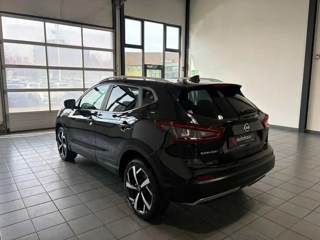 Nissan Qashqai 1.3 DIG-T Akari|360°|Pano|LED 03/2021-photo-3