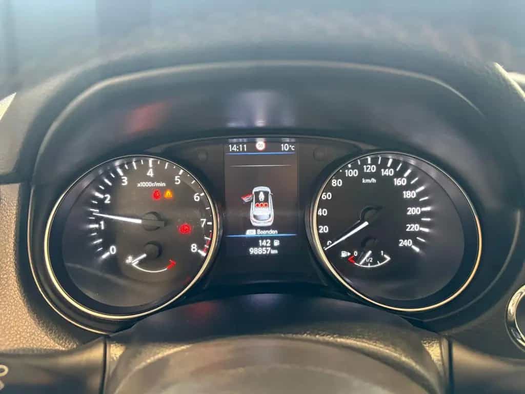 Nissan Qashqai 1.3 DIG-T Akari|360°|Pano|LED 03/2021-photo-6