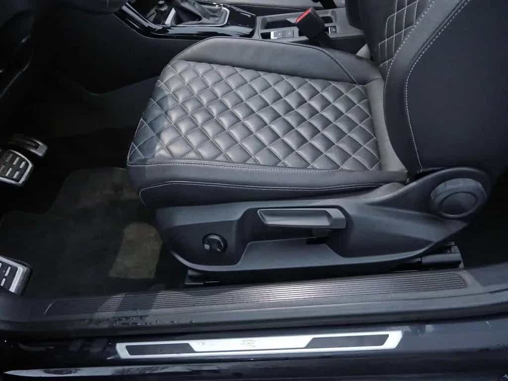 Volkswagen T-Roc Cabriolet R-Line*SteppLeder*Stand*19Z*AHK* 11/2023-photo-21