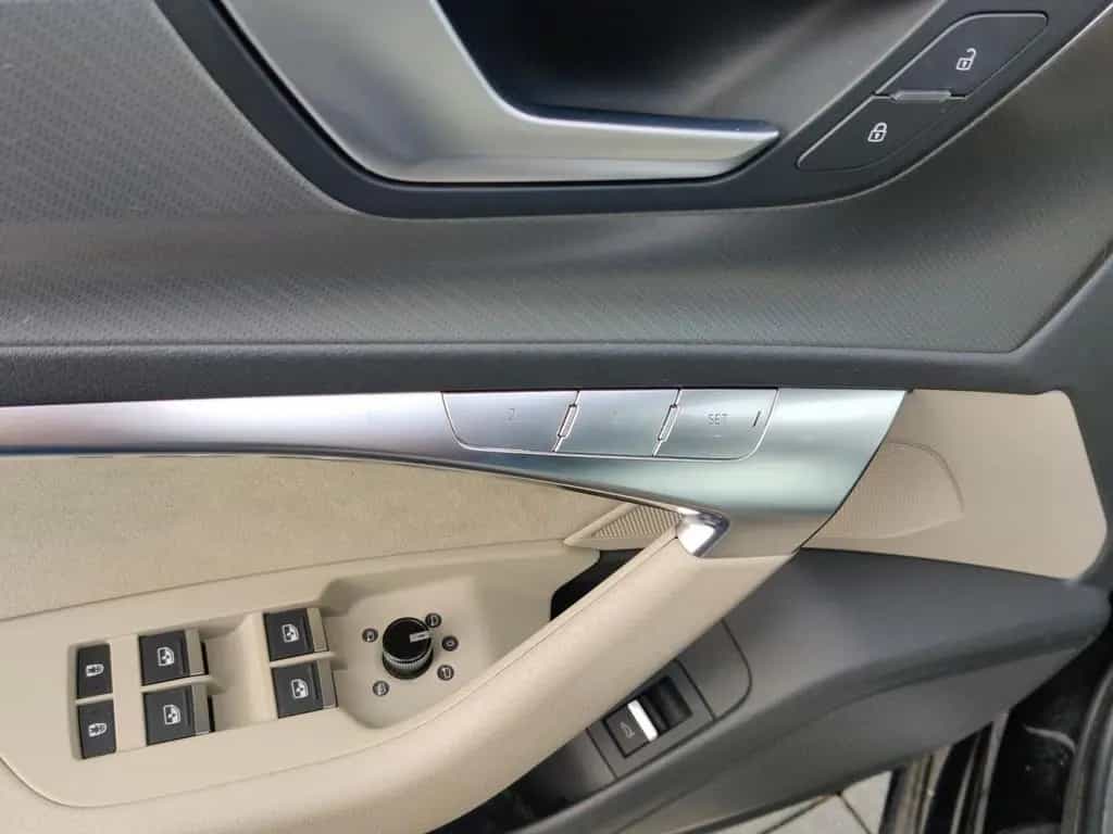 Audi A6 Avant 45 TDI qu design HuD*StHzg*Business*SID 03/2019-photo-13