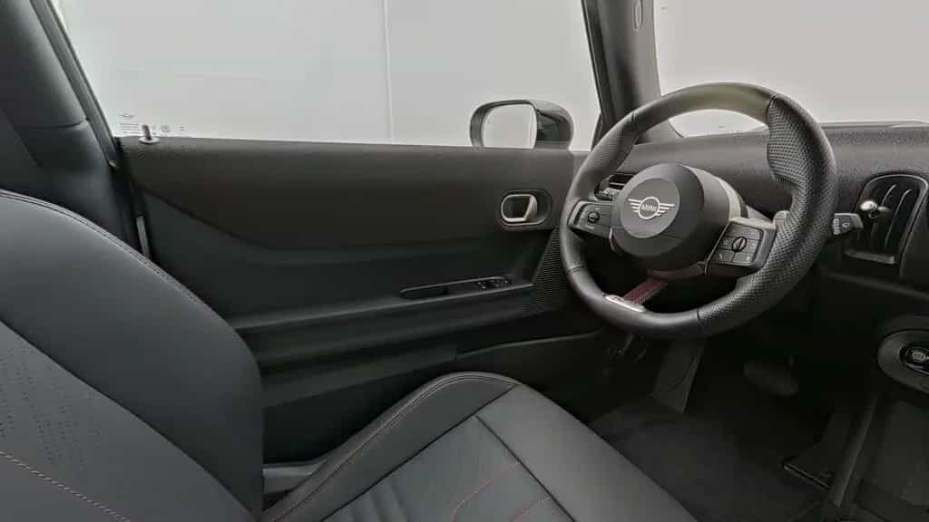 MINI Cooper C 02/2025-photo-10