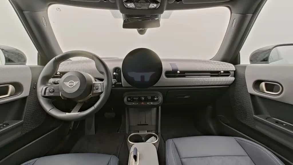 MINI Cooper C 02/2025-photo-11