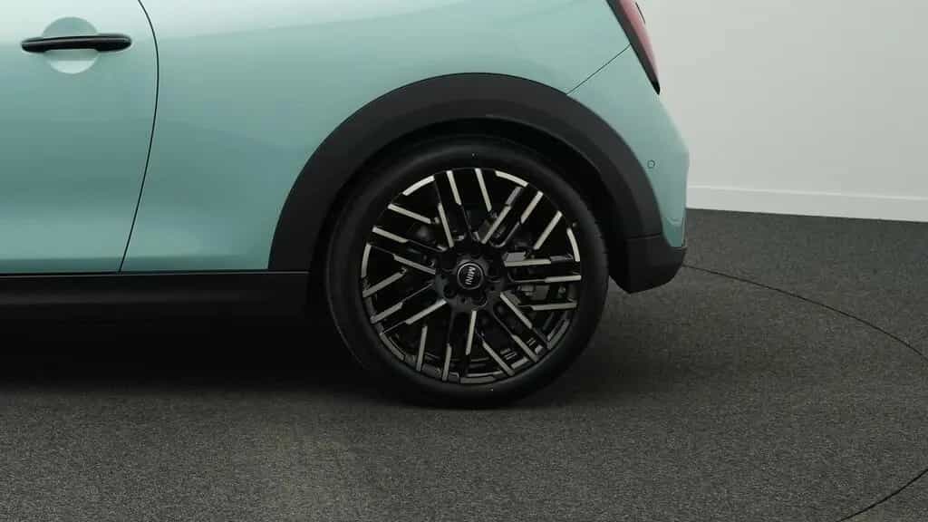 MINI Cooper C 02/2025-photo-15