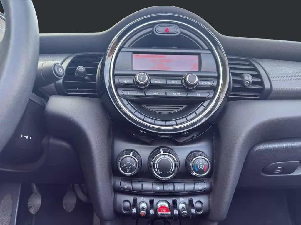 MINI Cooper Cabrio Cooper 1.5 12V*Sitzh.*2-Hand*Color-Line* 02/2017-photo-15