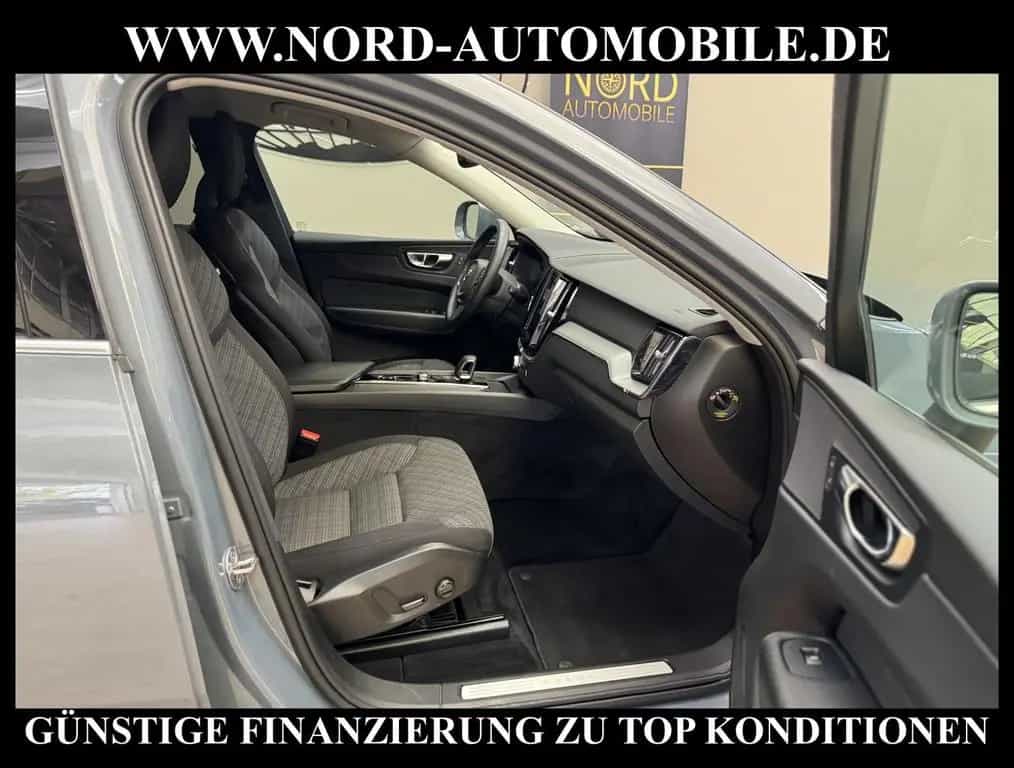 Volvo XC60 B4 D Core *LED*AHK*KAM*4xSHZ*19ZOLL* 08/2022-photo-16