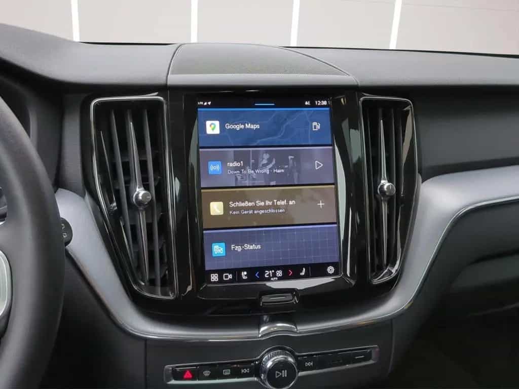 Volvo XC60 B4 Momentum PRO *Pano*Kamera*Winter-Paket* 08/2022-photo-12