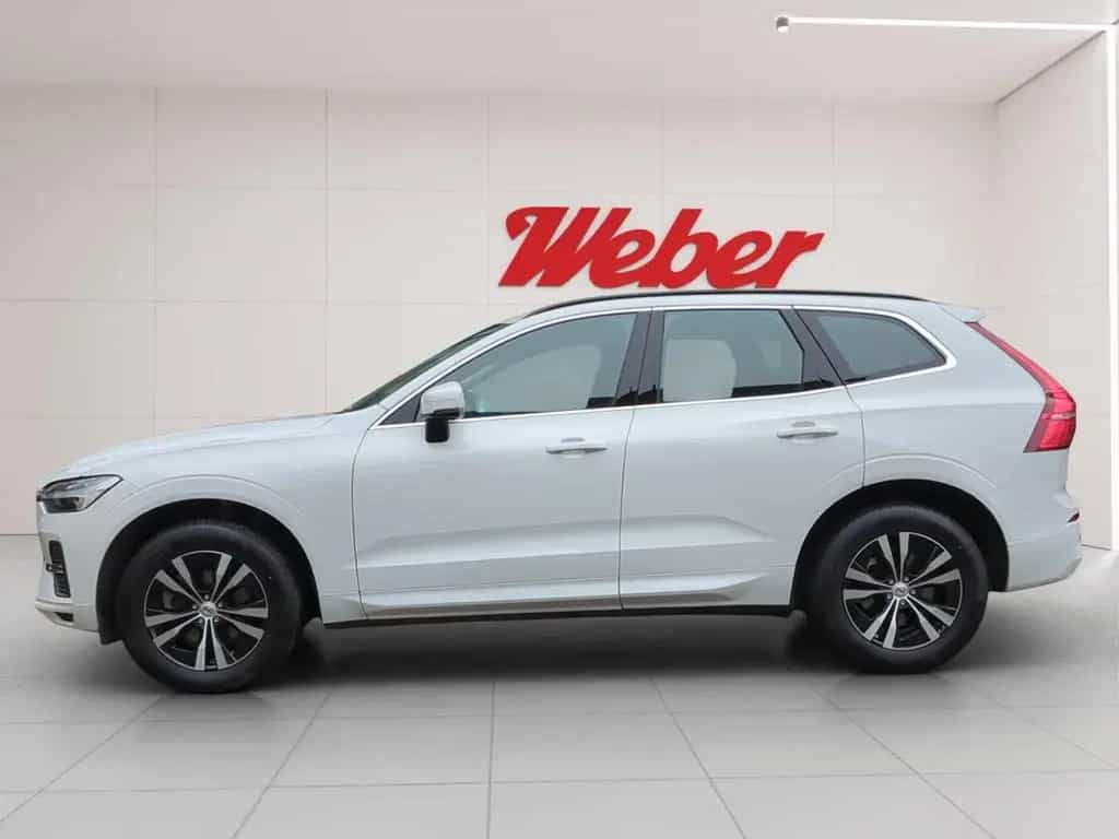 Volvo XC60 B4 Momentum PRO *Pano*Kamera*Winter-Paket* 08/2022-photo-2