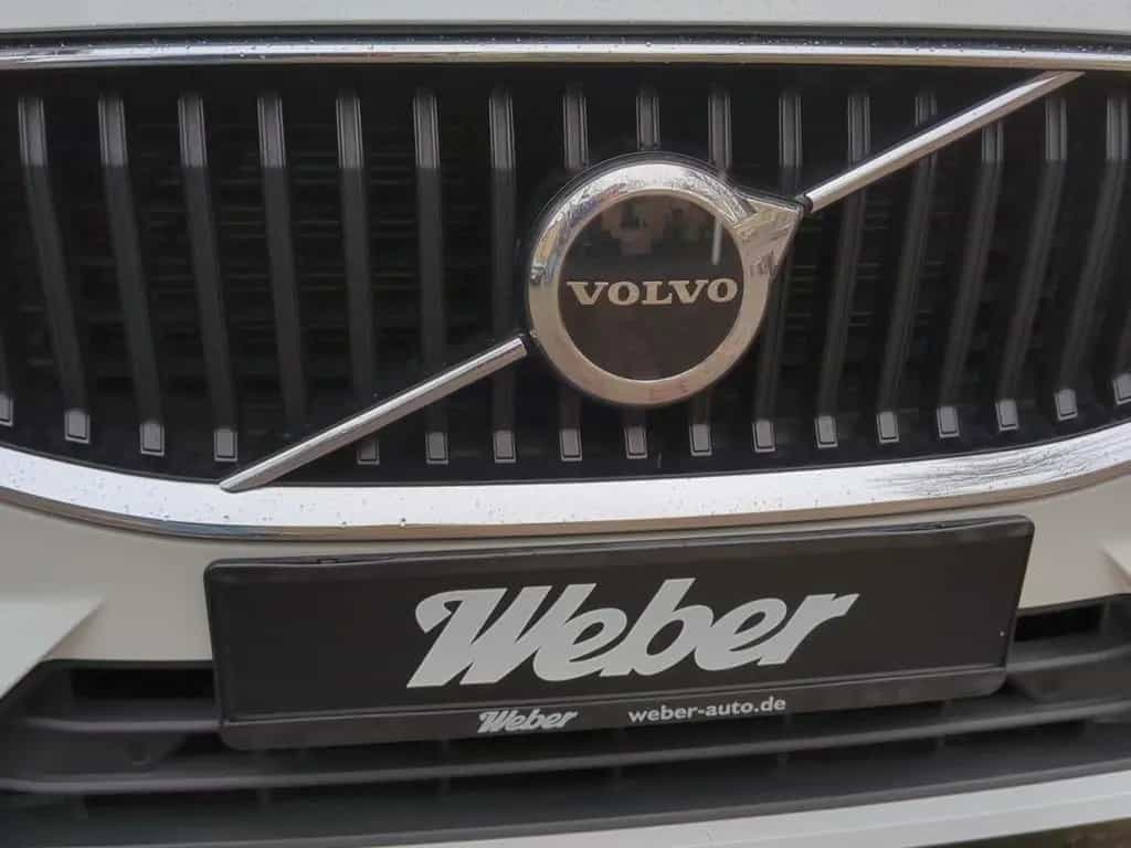 Volvo XC60 B4 Momentum PRO *Pano*Kamera*Winter-Paket* 08/2022-photo-27
