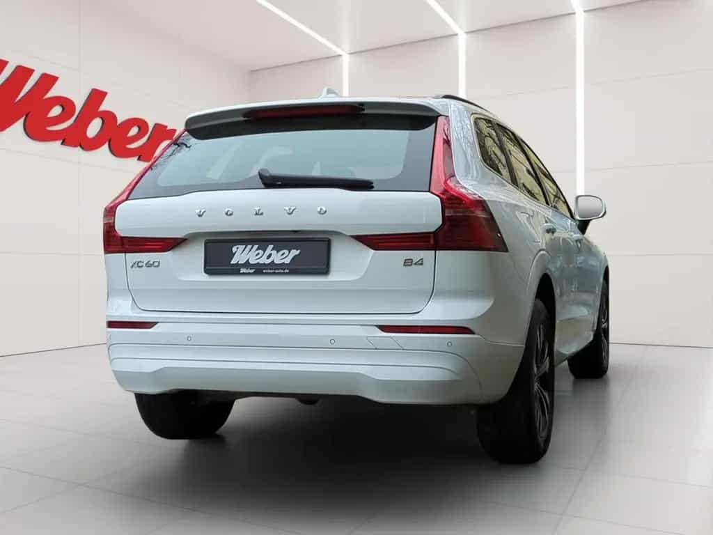Volvo XC60 B4 Momentum PRO *Pano*Kamera*Winter-Paket* 08/2022-photo-5