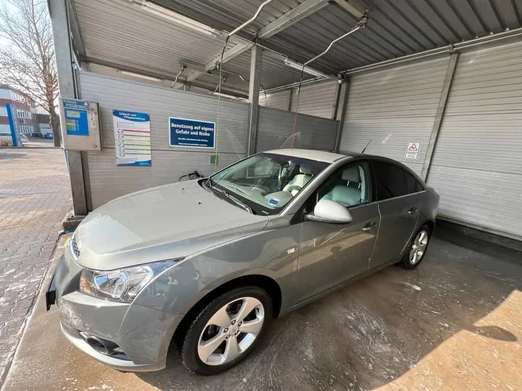 Chevrolet Cruze 04/2011-photo-4