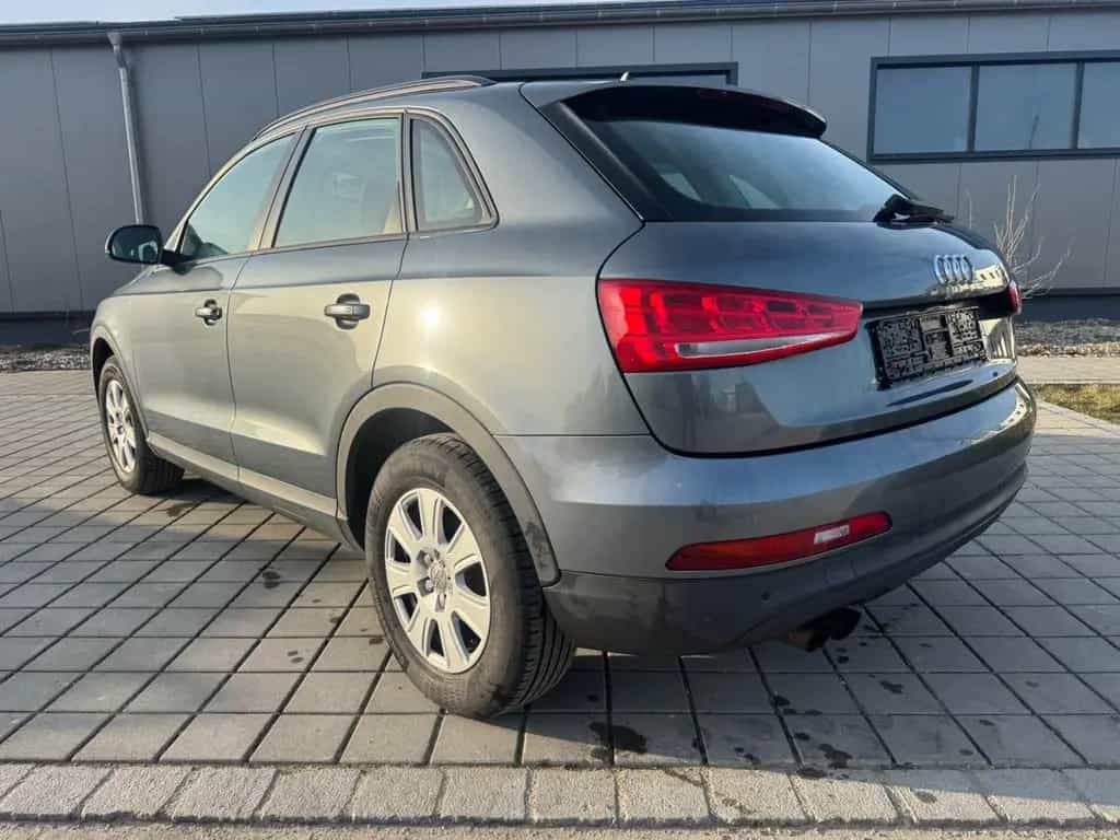 Audi Q3 2.0 TFSI quattro 11/2012-photo-6