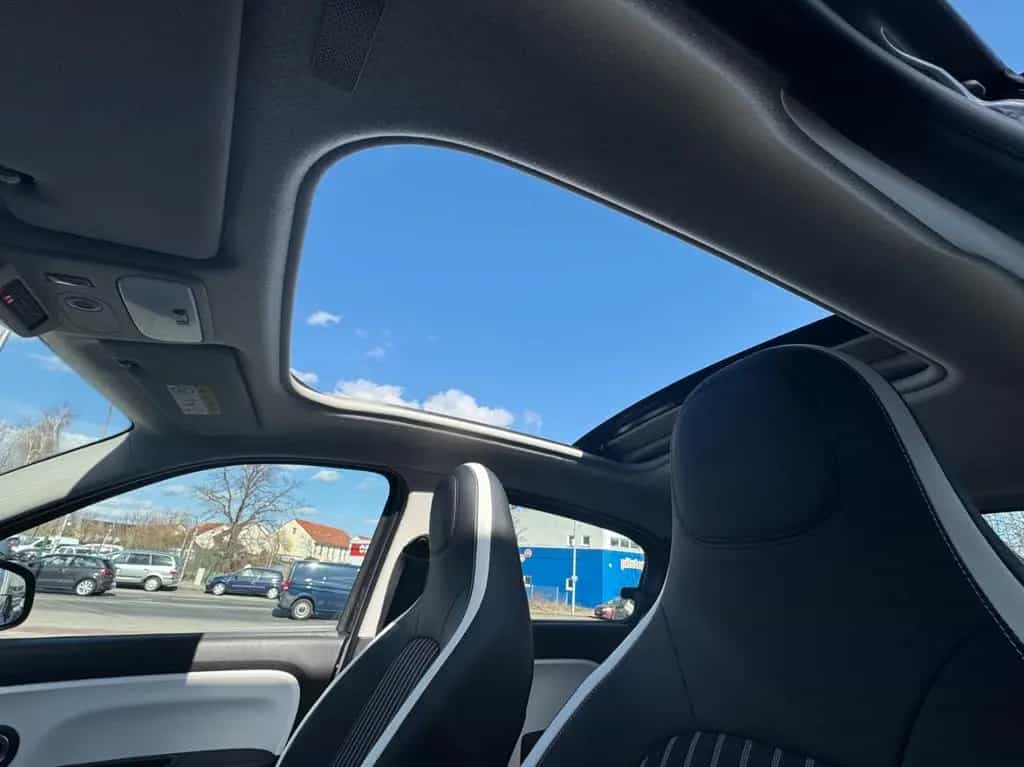 Renault Twingo Intens*R-Cam*Sitzheiz*Automatik*Panorama* 02/2020-photo-16
