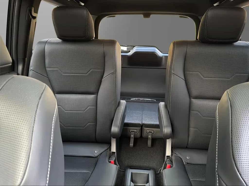 Lexus GX 550 Luxury+ V6 349 PS 4x4 AVS Mark Lev HUD Pano 360° null-photo-35