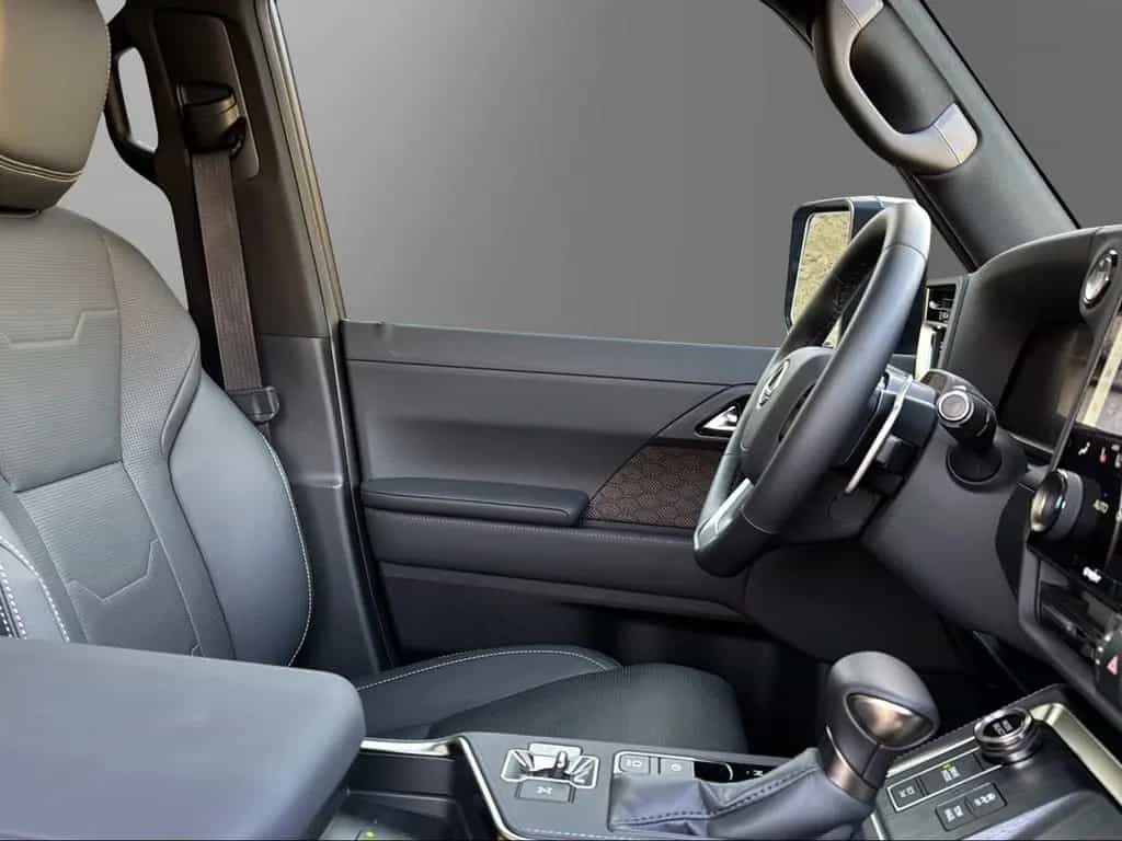 Lexus GX 550 Luxury+ V6 349 PS 4x4 AVS Mark Lev HUD Pano 360° null-photo-39