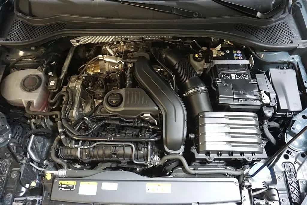 Seat Leon 1.5 eTSI DSG Style Virtual 5 Jahre Garantie 02/2025-photo-13