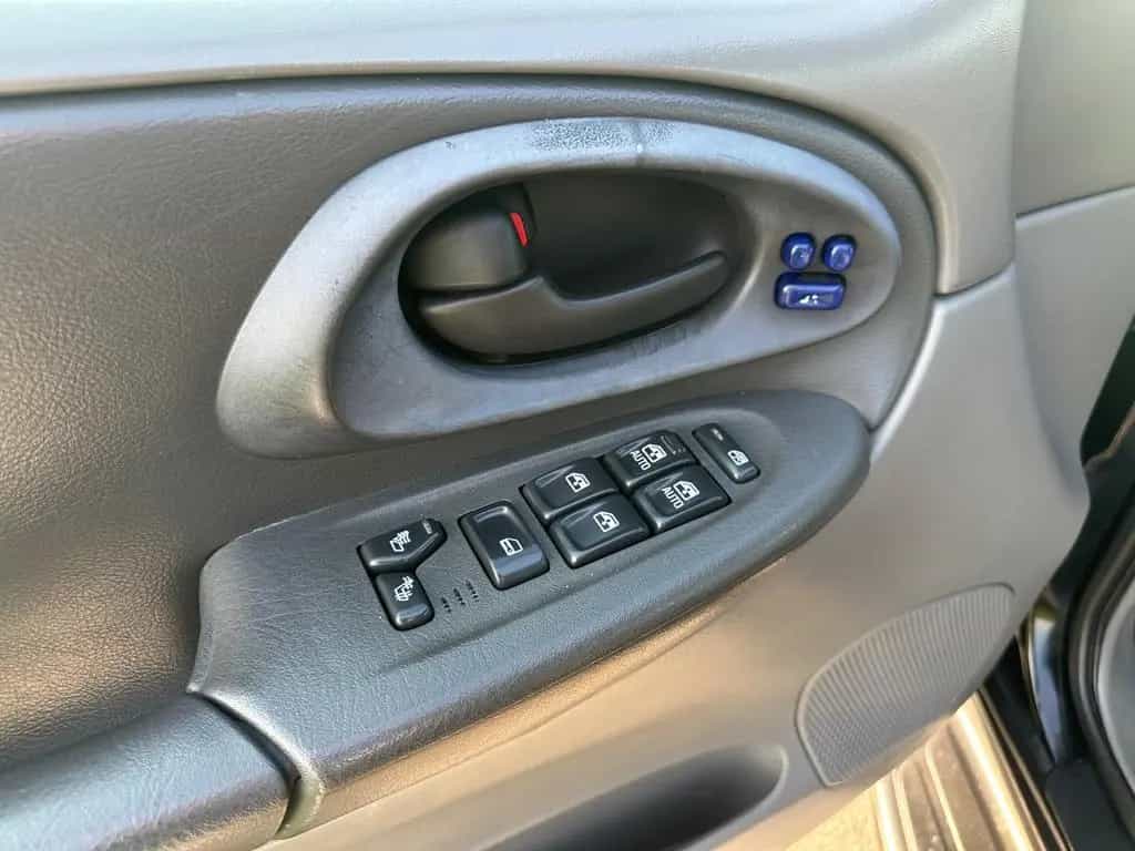 Chevrolet Trailblazer TrailBlazer LTZ 06/2002-photo-7
