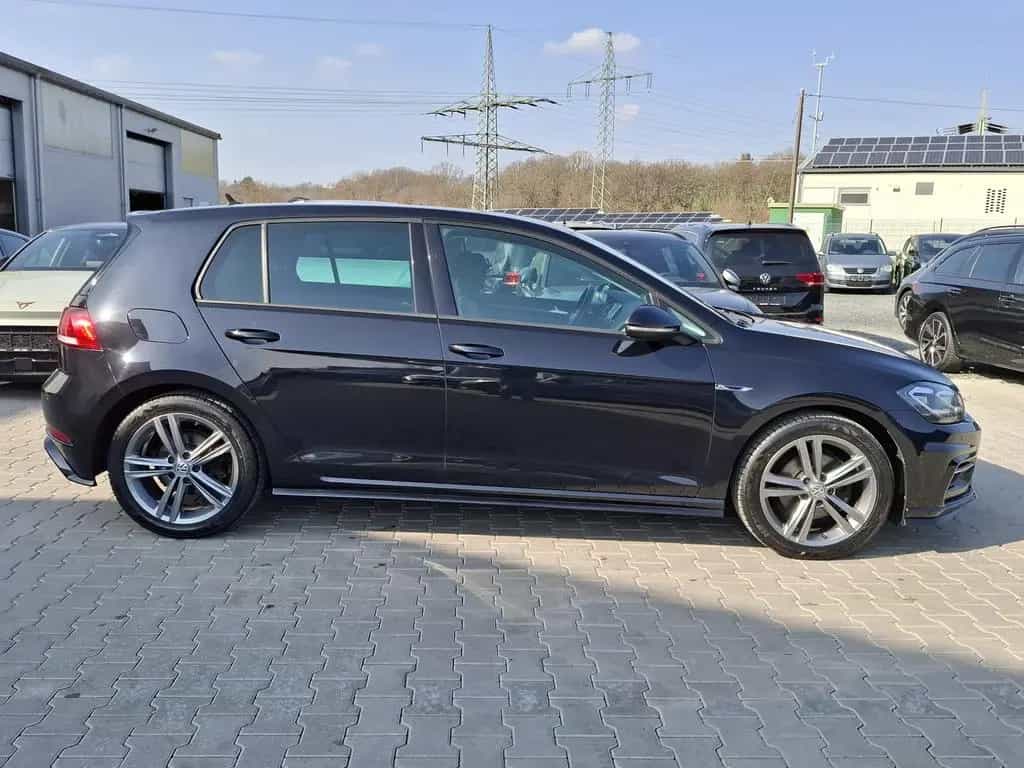 Volkswagen Golf 1.4 TSI R-Line Comfortline LED*PDC*TEMP*17" 09/2017-photo-1
