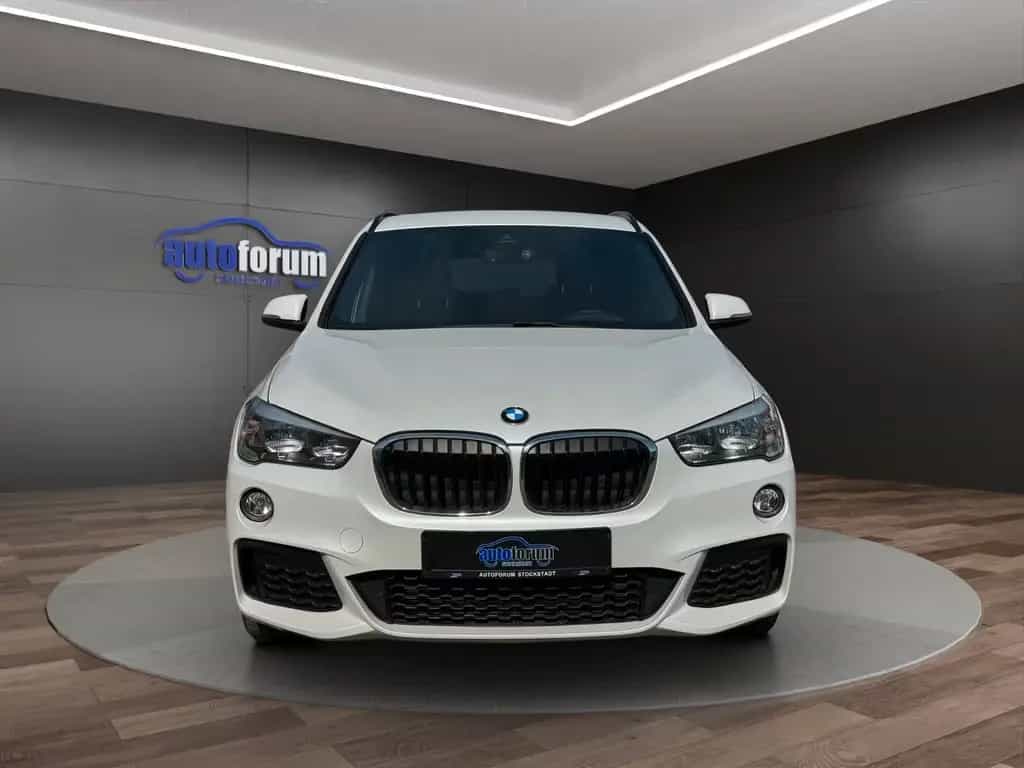 BMW X1 xDrive 20i M Sport AHK°ACC°ALCANTARA°KAMERA 01/2017-photo-1