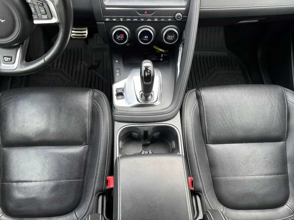 Jaguar E-Pace P200 R-Dynamic S AWD OPF LED Kamera Navi 01/2020-photo-6