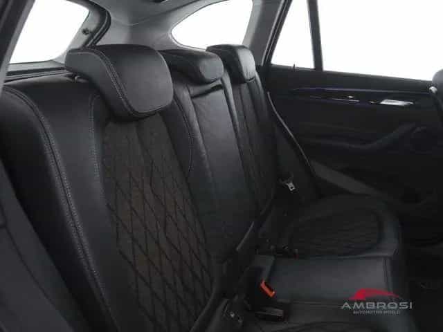 BMW X1 sDrive18d xLine 02/2022-photo-10