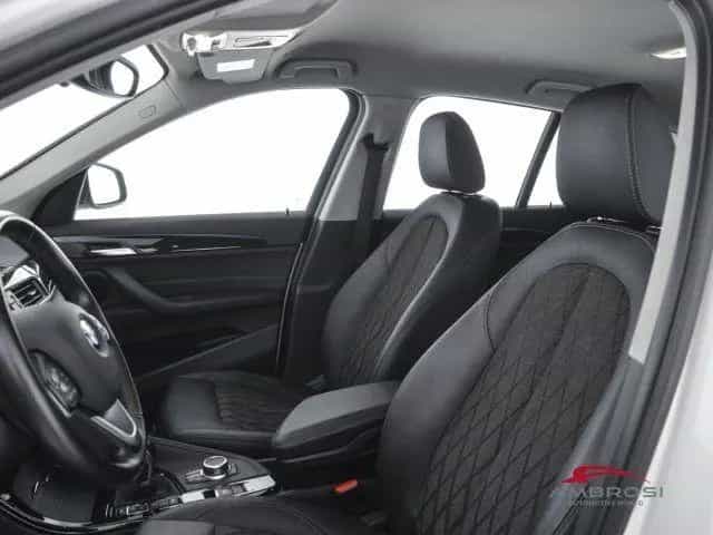 BMW X1 sDrive18d xLine 02/2022-photo-8