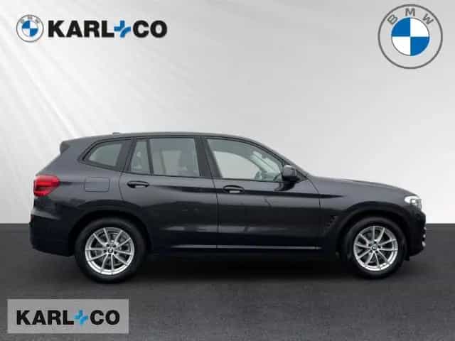 BMW X3 xDrive 20dA LED Head-Up Panorama Lordose SHZ 06/2021-photo-4