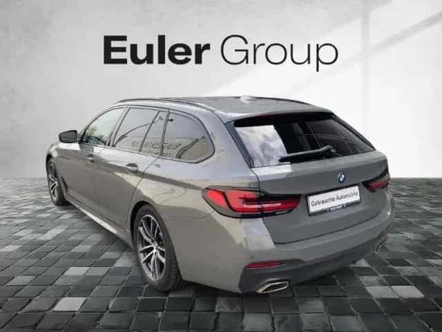 BMW 5 Series 520 d Touring Sportpaket Luftfederung Navi Digit 12/2020-photo-2