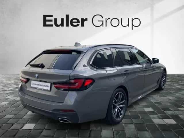 BMW 5 Series 520 d Touring Sportpaket Luftfederung Navi Digit 12/2020-photo-3