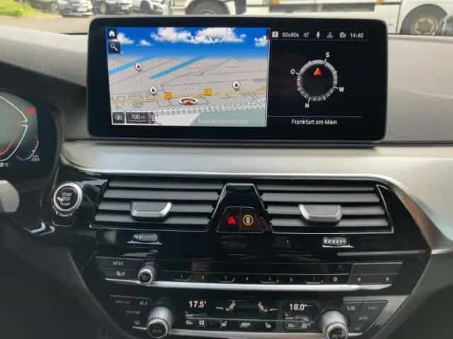 BMW 5 Series 520 d Touring Sportpaket Luftfederung Navi Digit 12/2020-photo-9