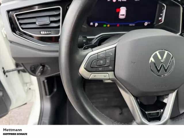 Volkswagen Polo 1.0 TSI R-Line DSG LED NAVI PANO KAMERA SHZ 01/2023-photo-11