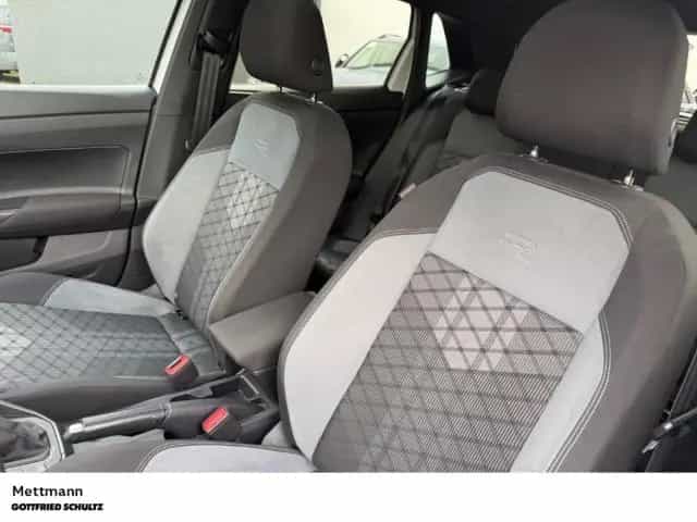 Volkswagen Polo 1.0 TSI R-Line DSG LED NAVI PANO KAMERA SHZ 01/2023-photo-19