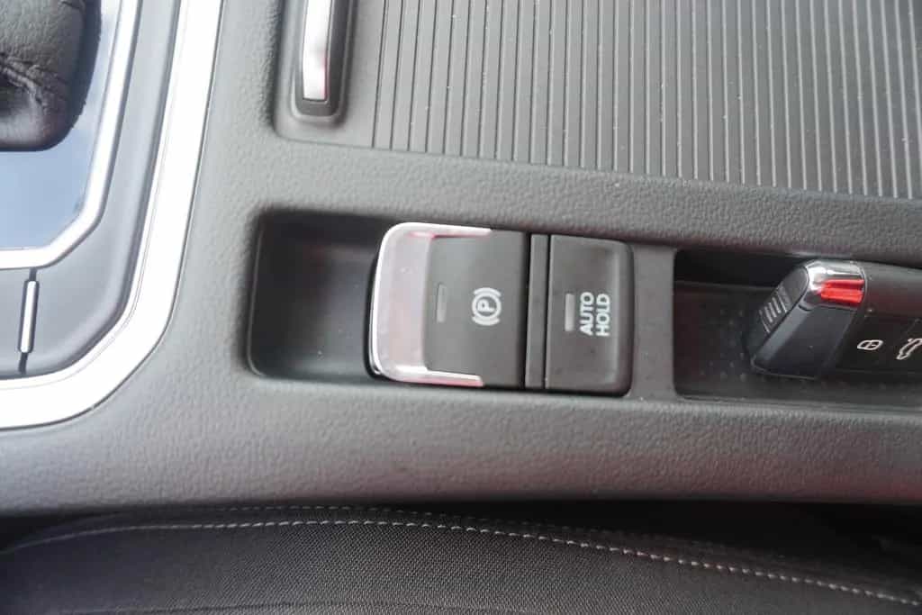 Volkswagen Passat Variant 2.0 TDI Comfortline ACC LED AHK 12/2017-photo-18