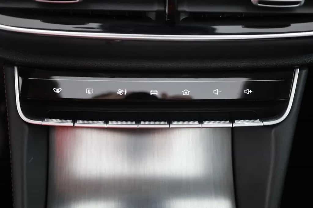 MG HS 1.5 T-GDI Luxury Aut. LED ACC Navi 360° Pano 03/2024-photo-11