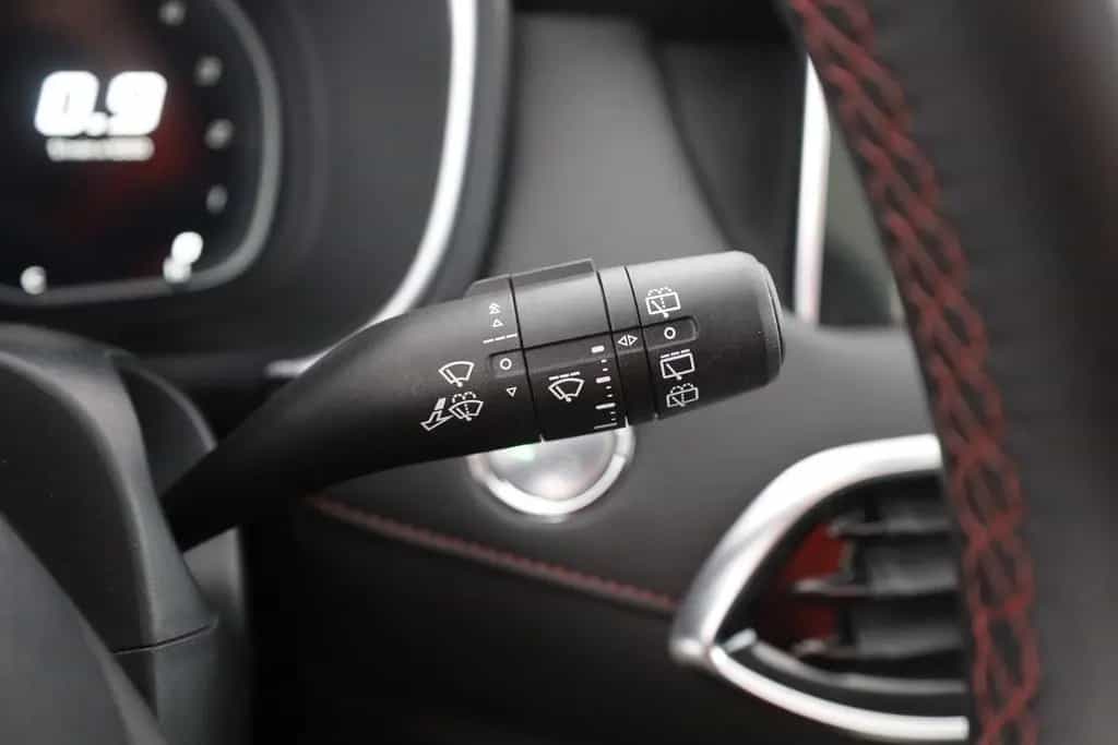 MG HS 1.5 T-GDI Luxury Aut. LED ACC Navi 360° Pano 03/2024-photo-17