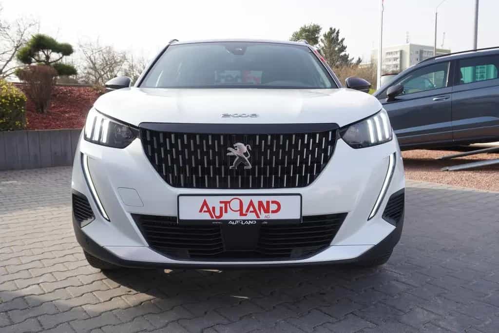 Peugeot 2008 1.2 PureTech GT LED Kamera Sitzheizung 03/2023-photo-6