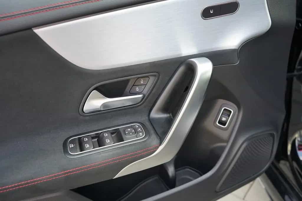 Mercedes-Benz CLA 220 CLA SB 220 d AMG Line MBUX LED ACC Navi Kamera 09/2019-photo-14