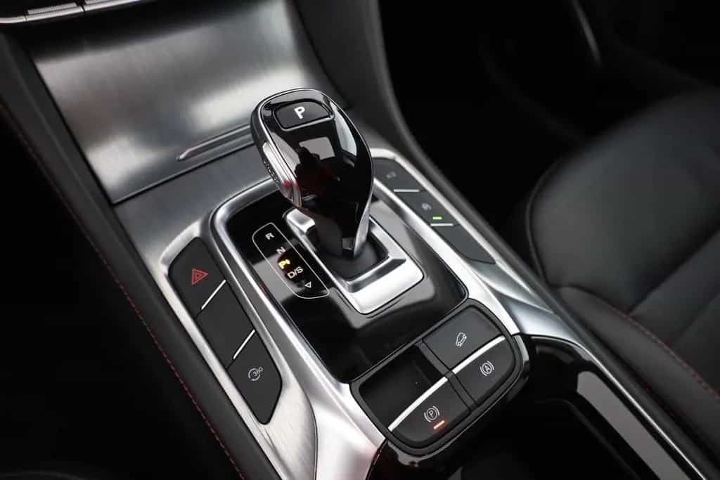 MG HS 1.5 T-GDI Luxury Aut. LED ACC Navi 360° Pano 03/2024-photo-12