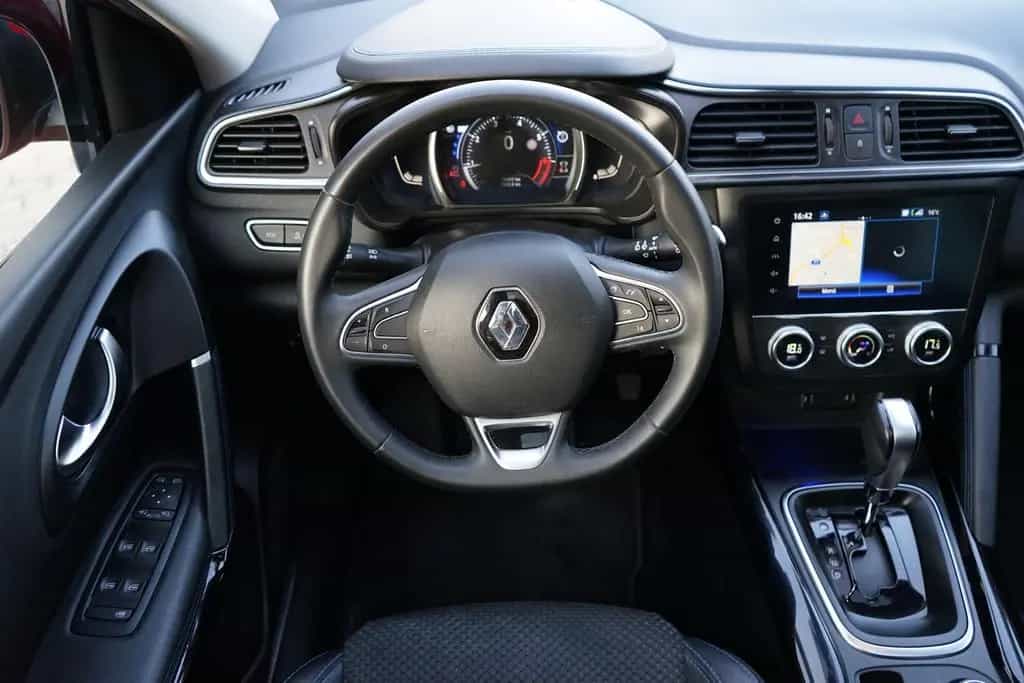 Renault Kadjar 1.3 TCE LED Navi Panorama Kamera Tempomat 01/2021-photo-13